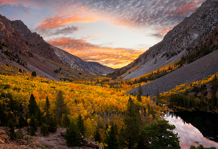 Sunrise in Lundy Canyon