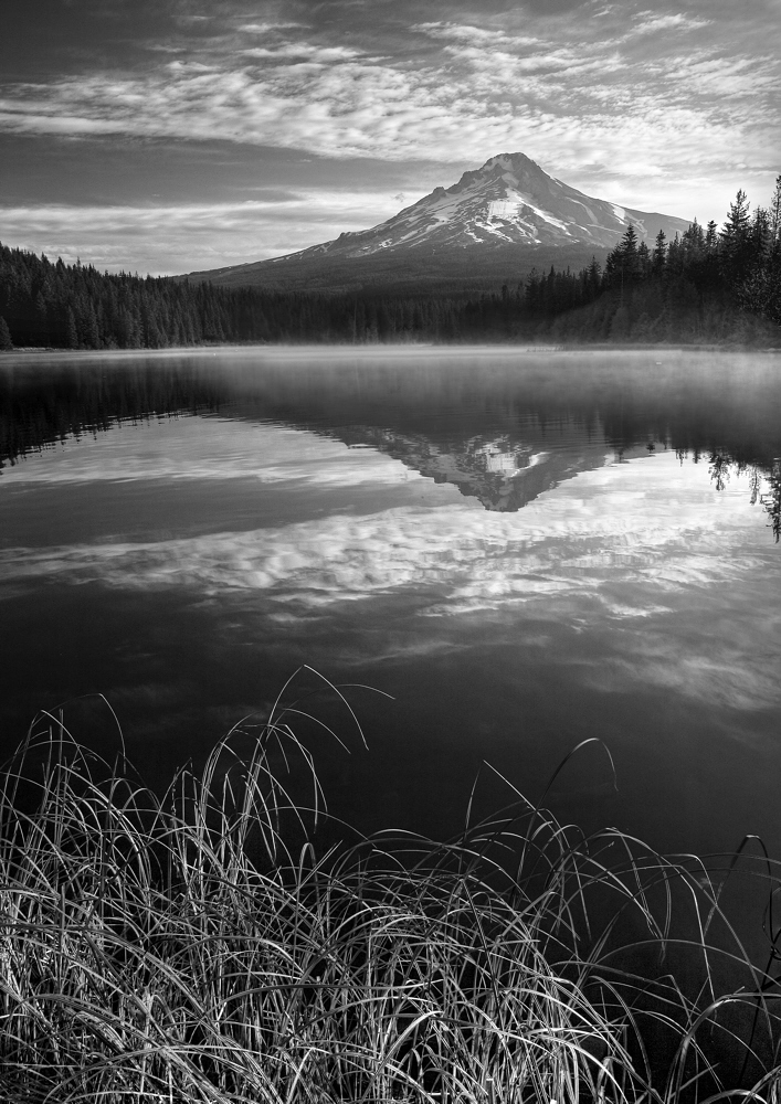 Trillium lake dawn