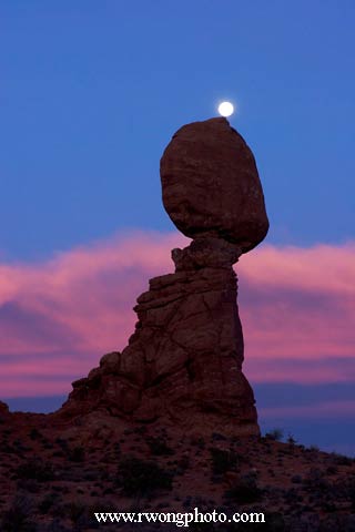 Full Moon Balanced
