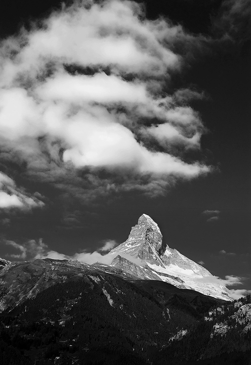 Matterhorn in b/w