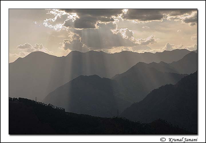 Light play in Sarahan