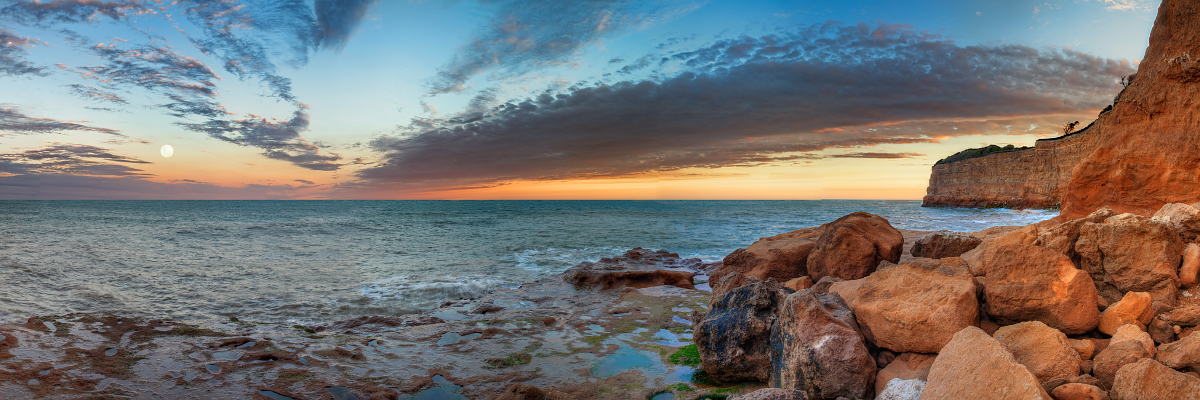 Moonrise at the Cliffs