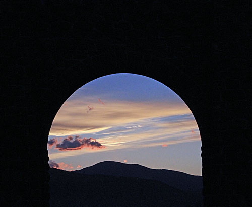 ARCH WITH SUNSET