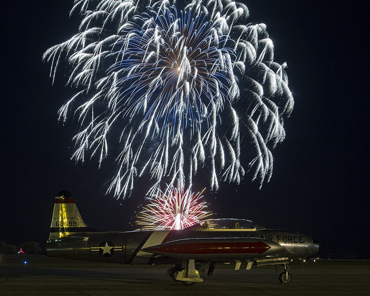 T33 and fireworks