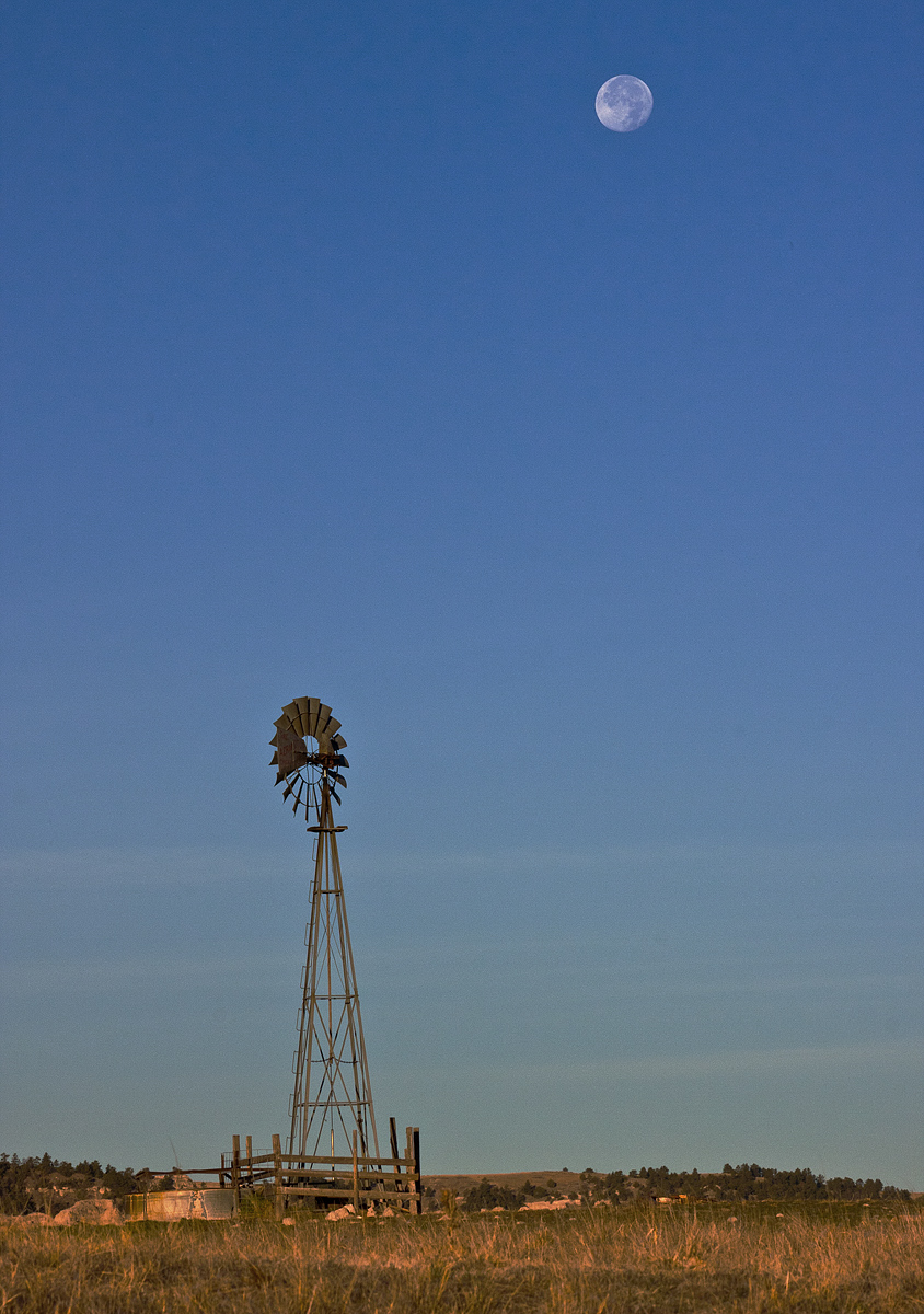 Moon over Pump