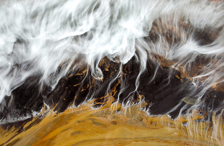 Receding Wave