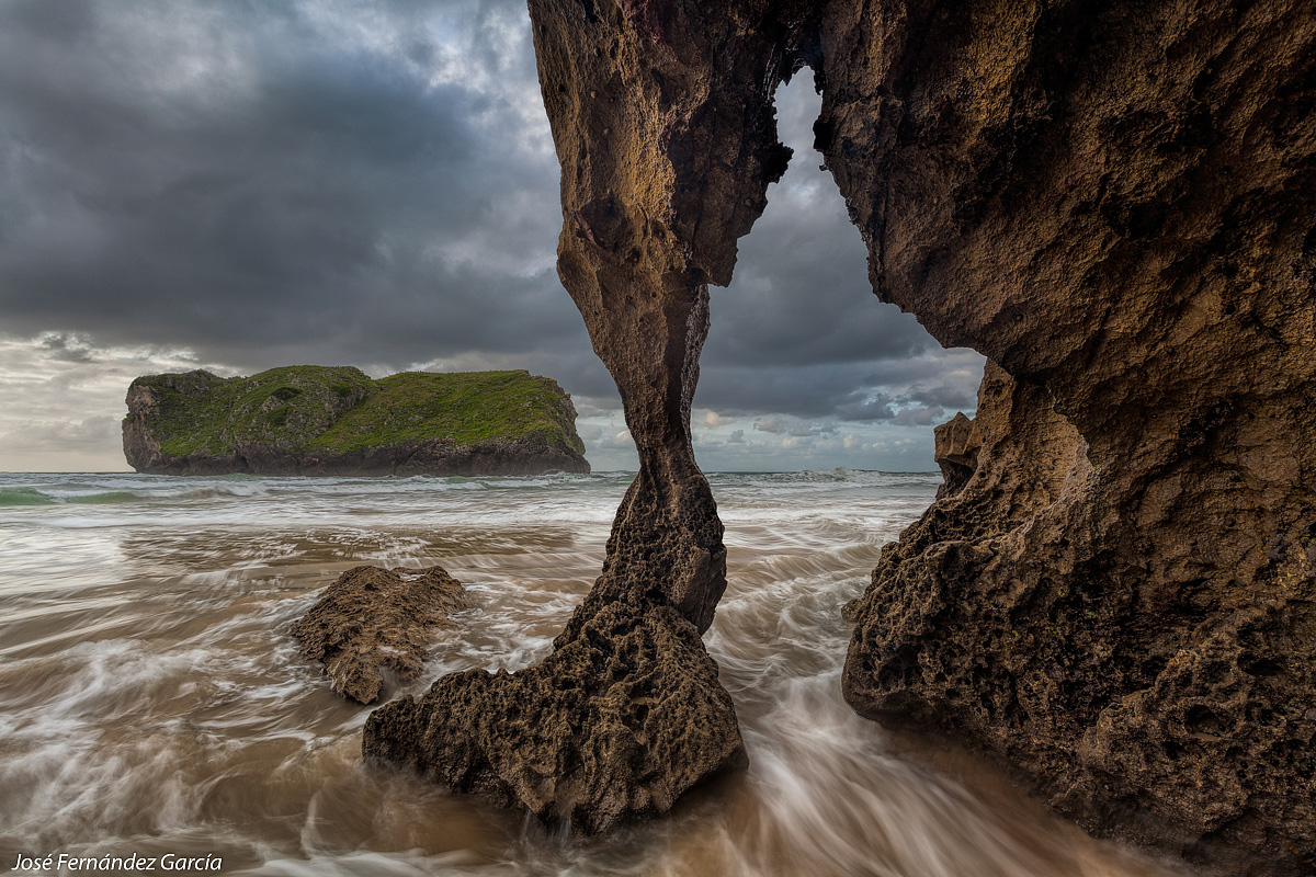 The Pillars of the Sea