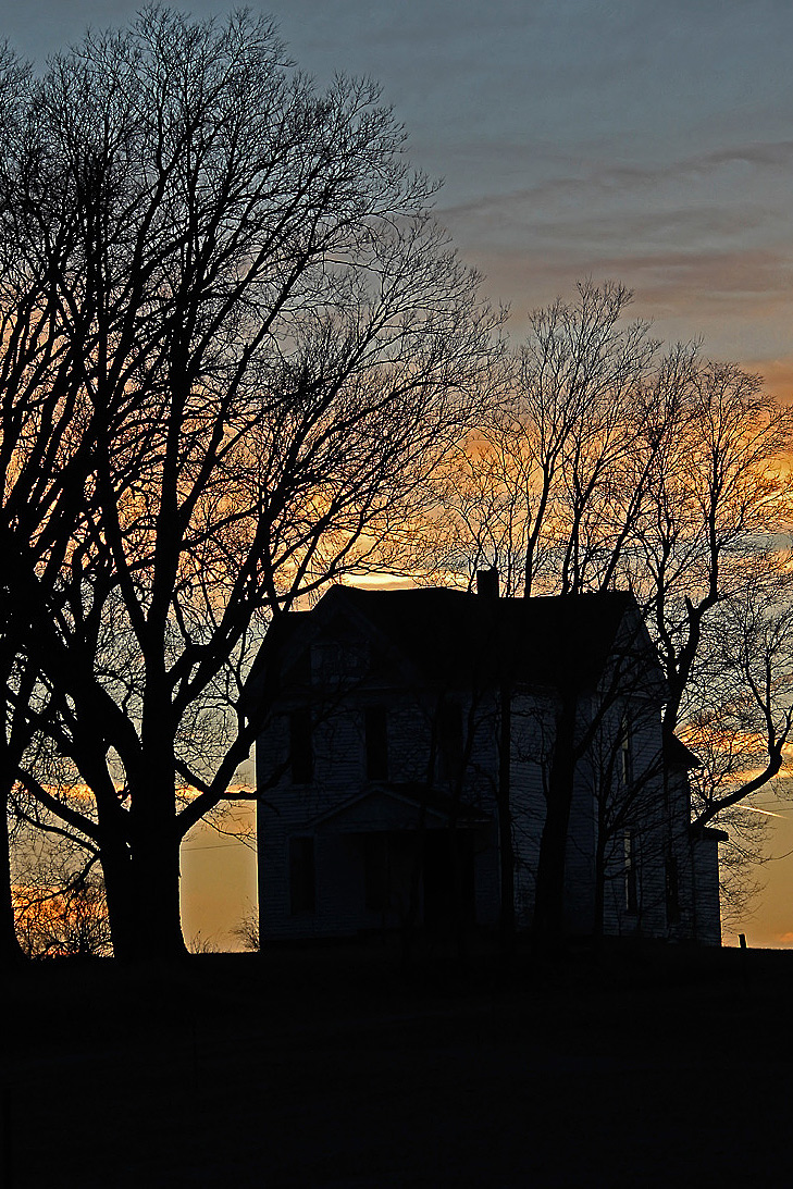 Abandoned farm house