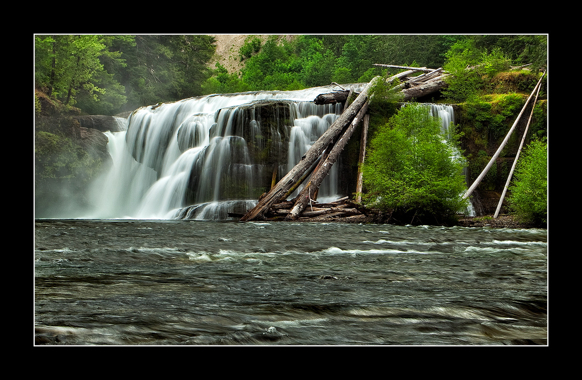 Lower Lewis river falls