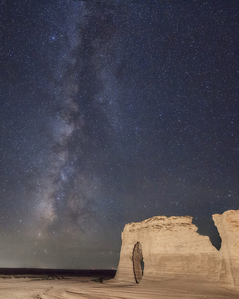 M. Rocks with Milky Way