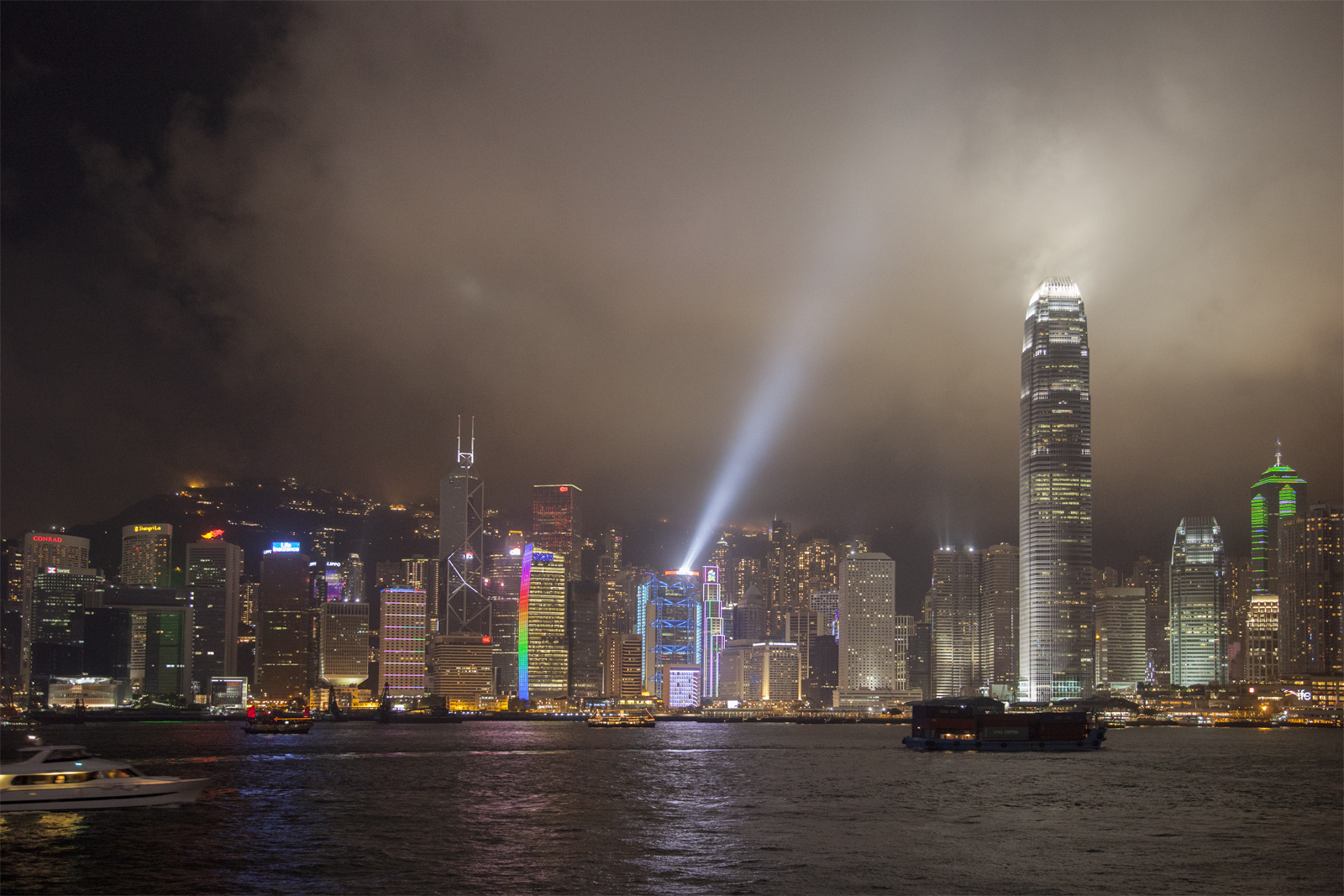 Hong Kong, Night