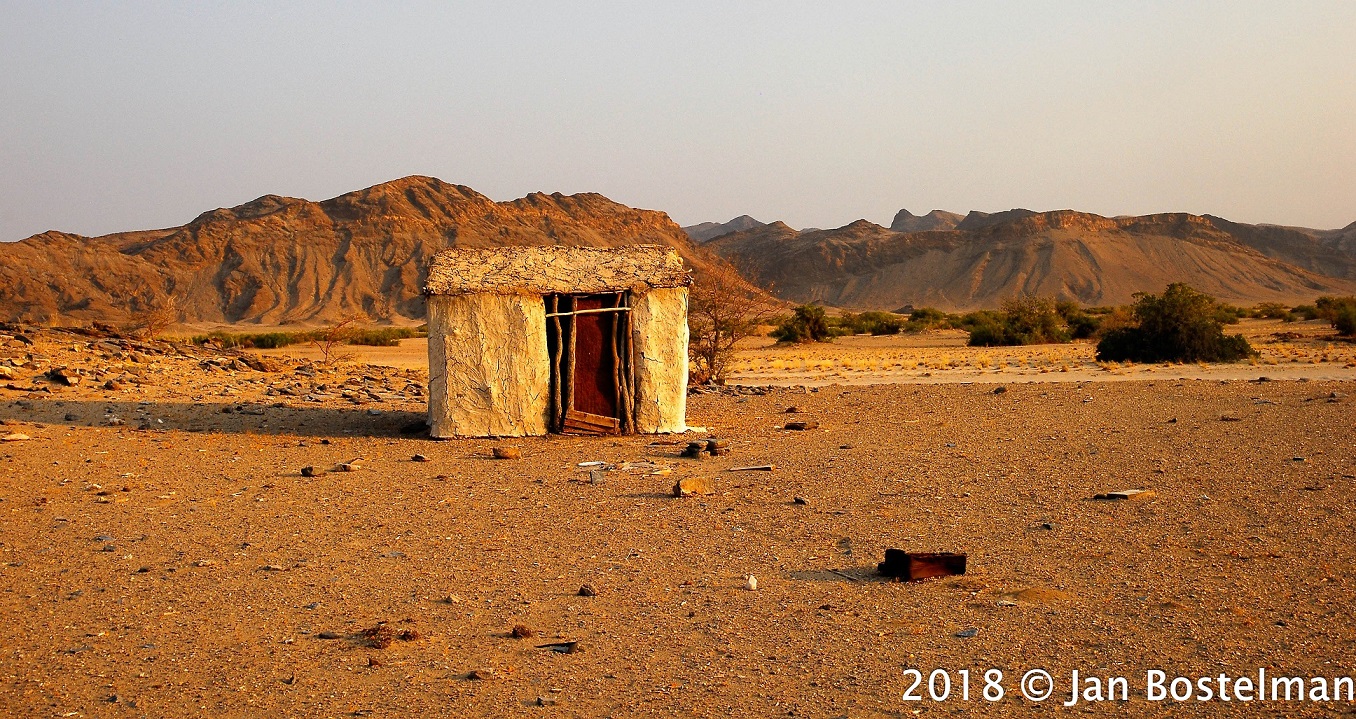 Hoanib River Valley Hut